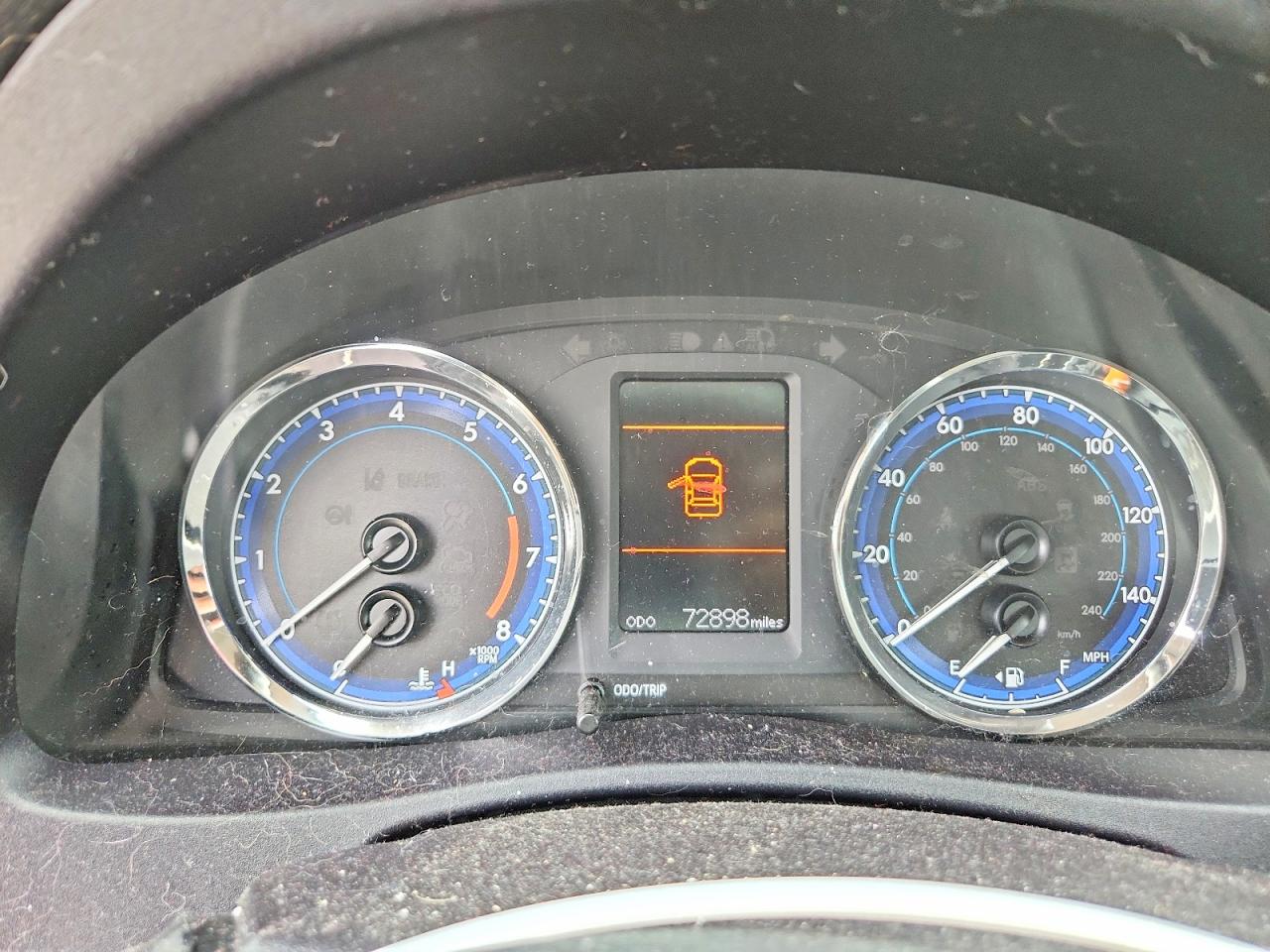 2019 TOYOTA COROLLA LE photo 9