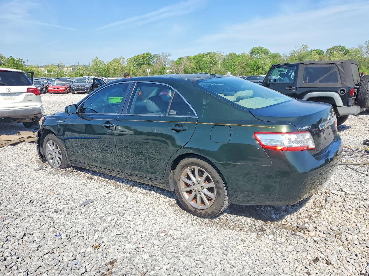 2010 TOYOTA CAMRY HYBRID photo 4