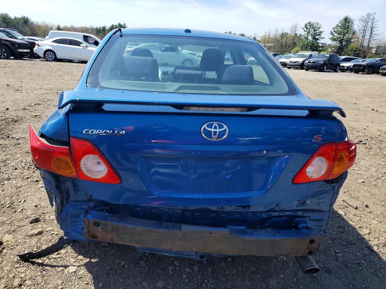 2010 TOYOTA COROLLA S photo 11