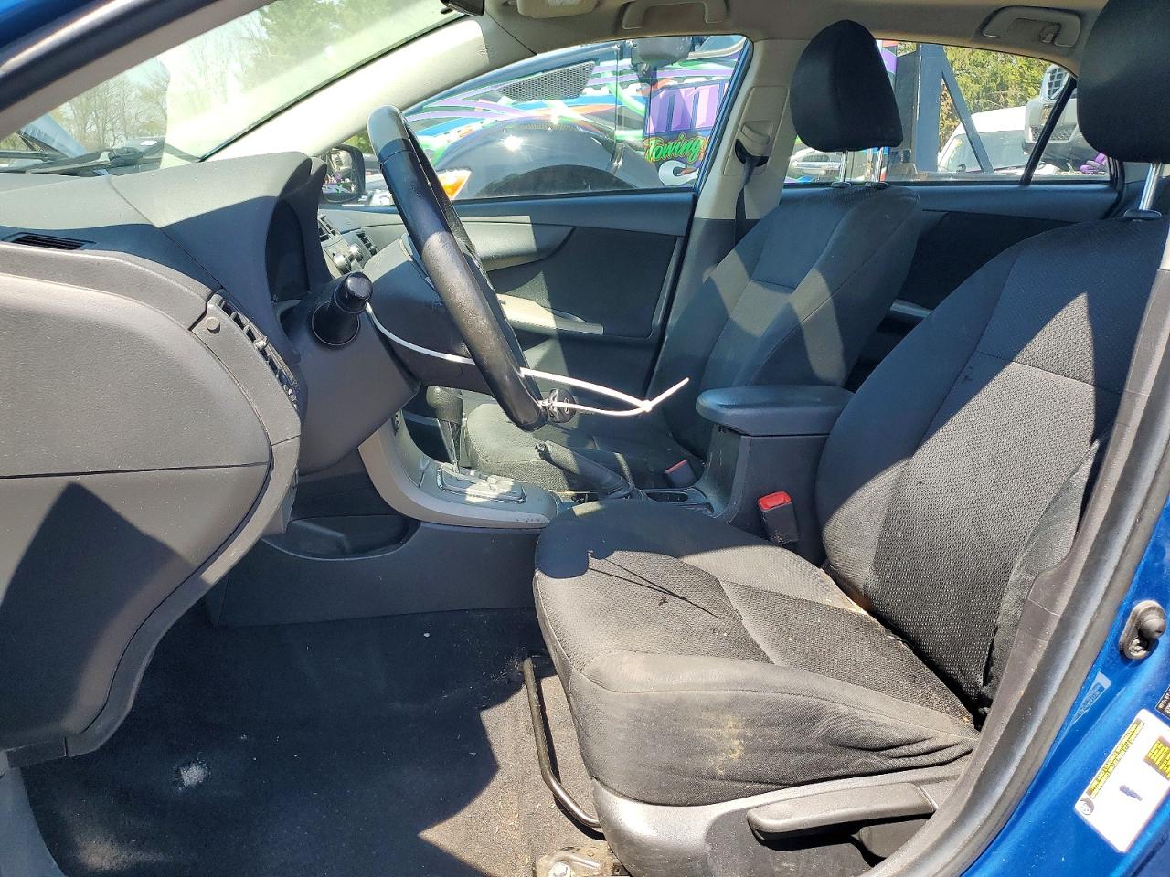 2010 TOYOTA COROLLA S photo 13
