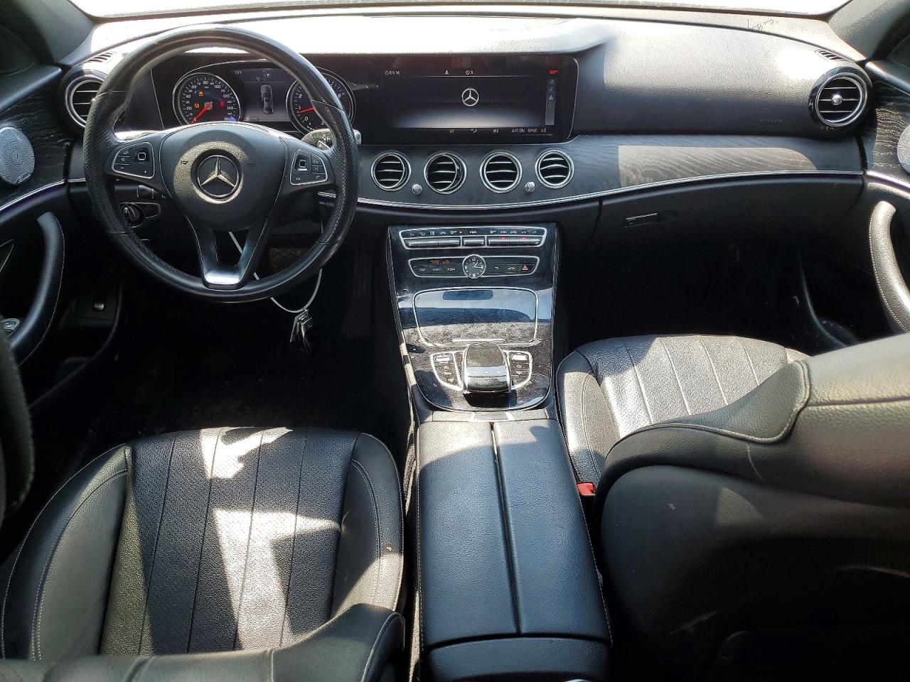 2017 MERCEDES-BENZ E 300 4MATIC photo 8