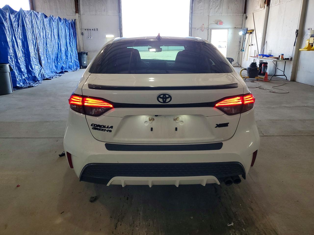 2022 TOYOTA COROLLA XSE photo 6