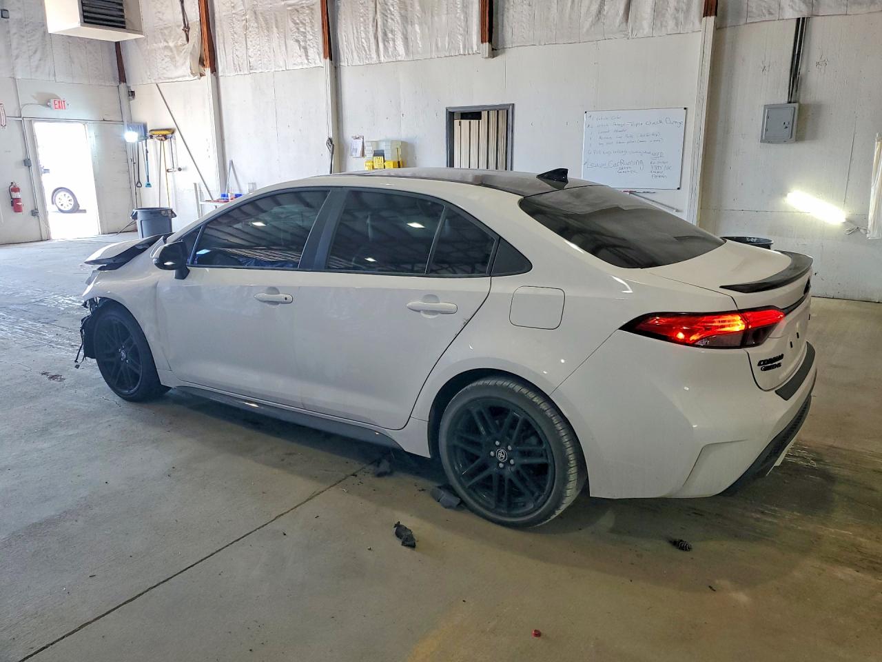 2022 TOYOTA COROLLA XSE photo 2