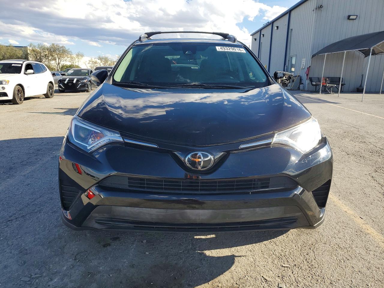2018 TOYOTA RAV4 LE photo 9