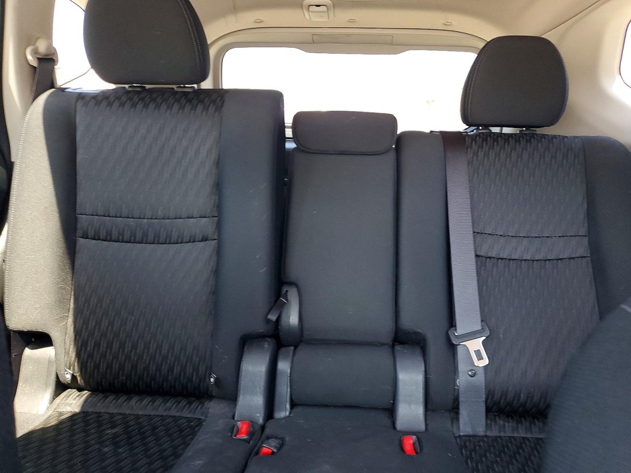 2018 NISSAN ROGUE SV photo 19