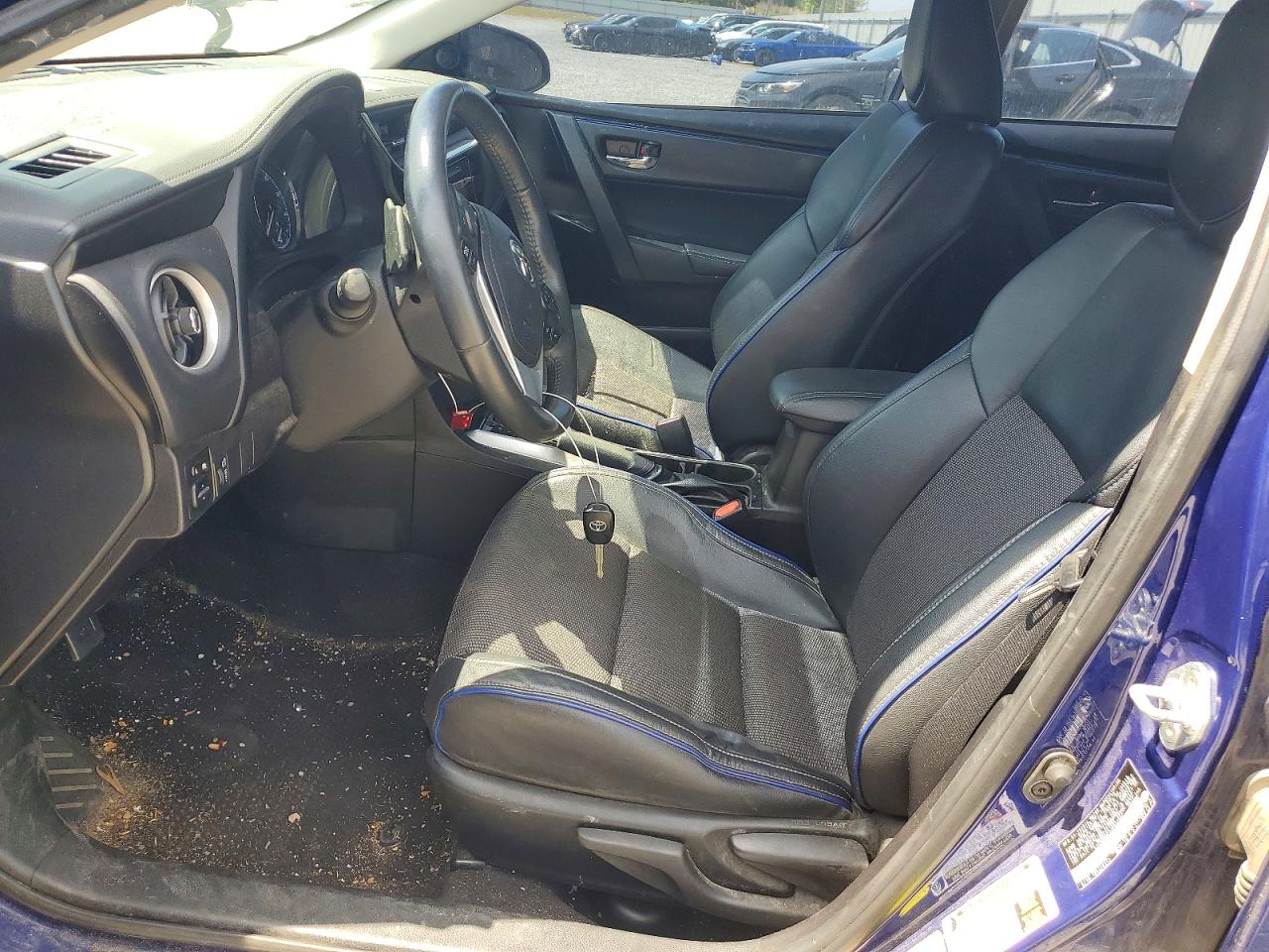 2018 TOYOTA COROLLA SE photo 13