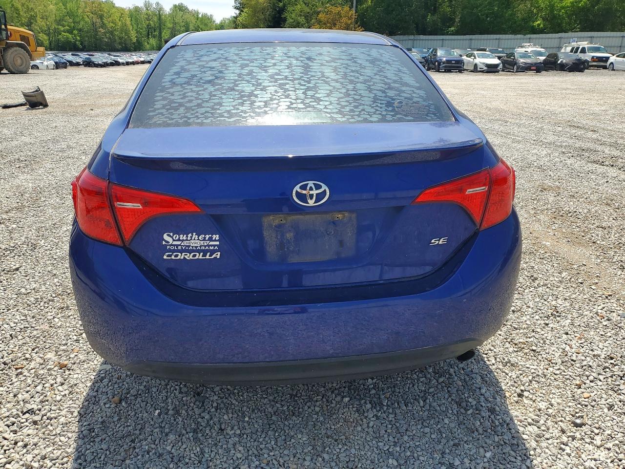 2018 TOYOTA COROLLA SE photo 11