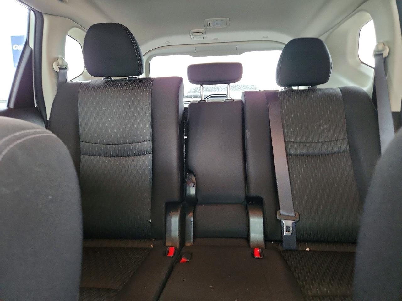 2019 NISSAN ROGUE SV photo 28