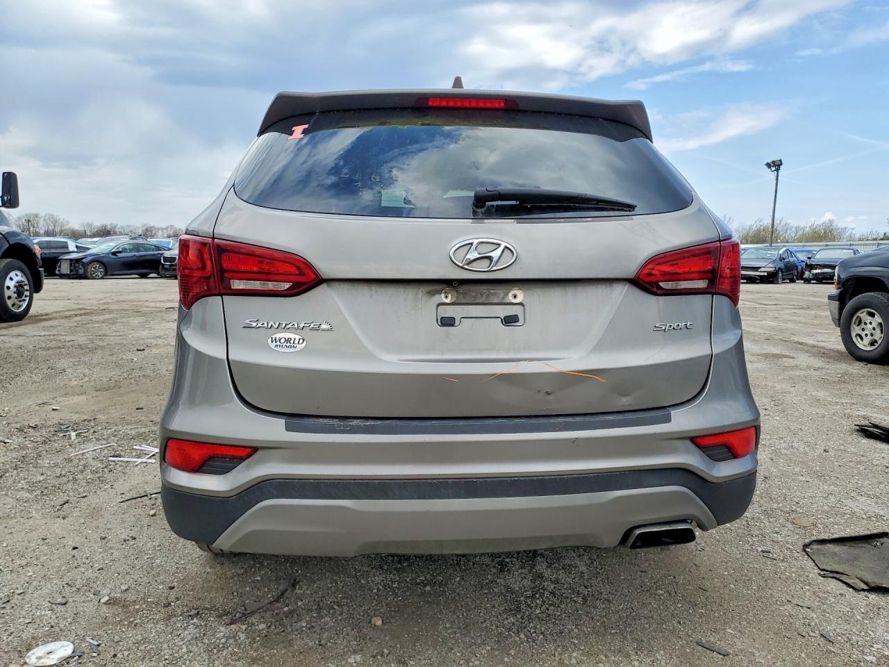 2017 HYUNDAI SANTA FE SPORT 2.4L photo 11
