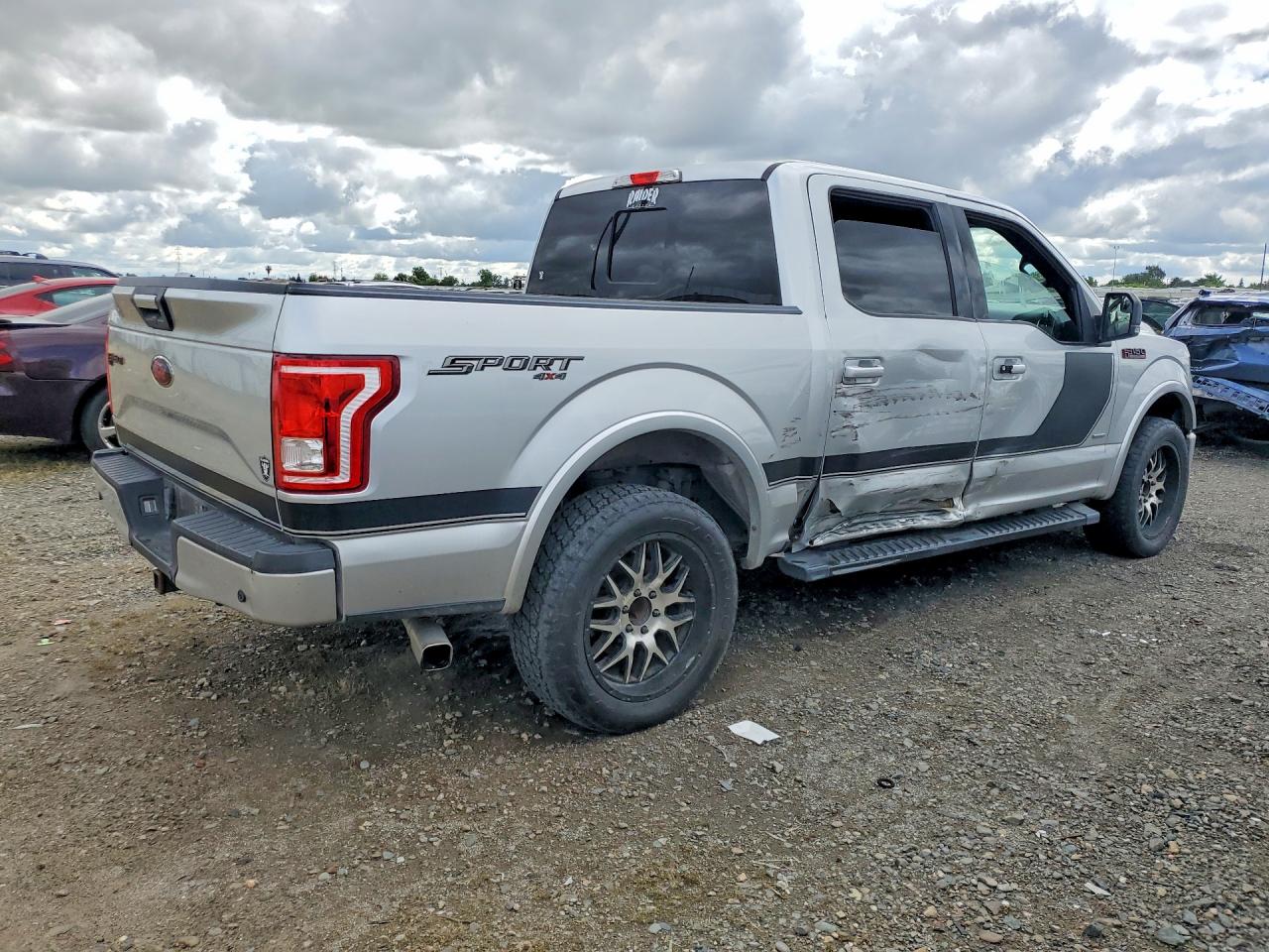 2017 FORD F150 SUPERCREW photo 5