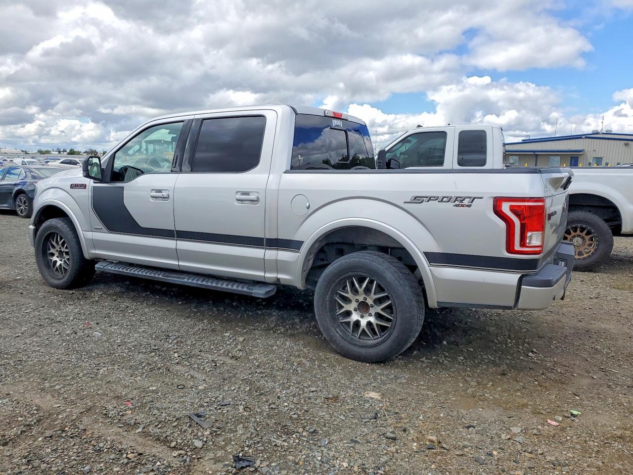 2017 FORD F150 SUPERCREW photo 3