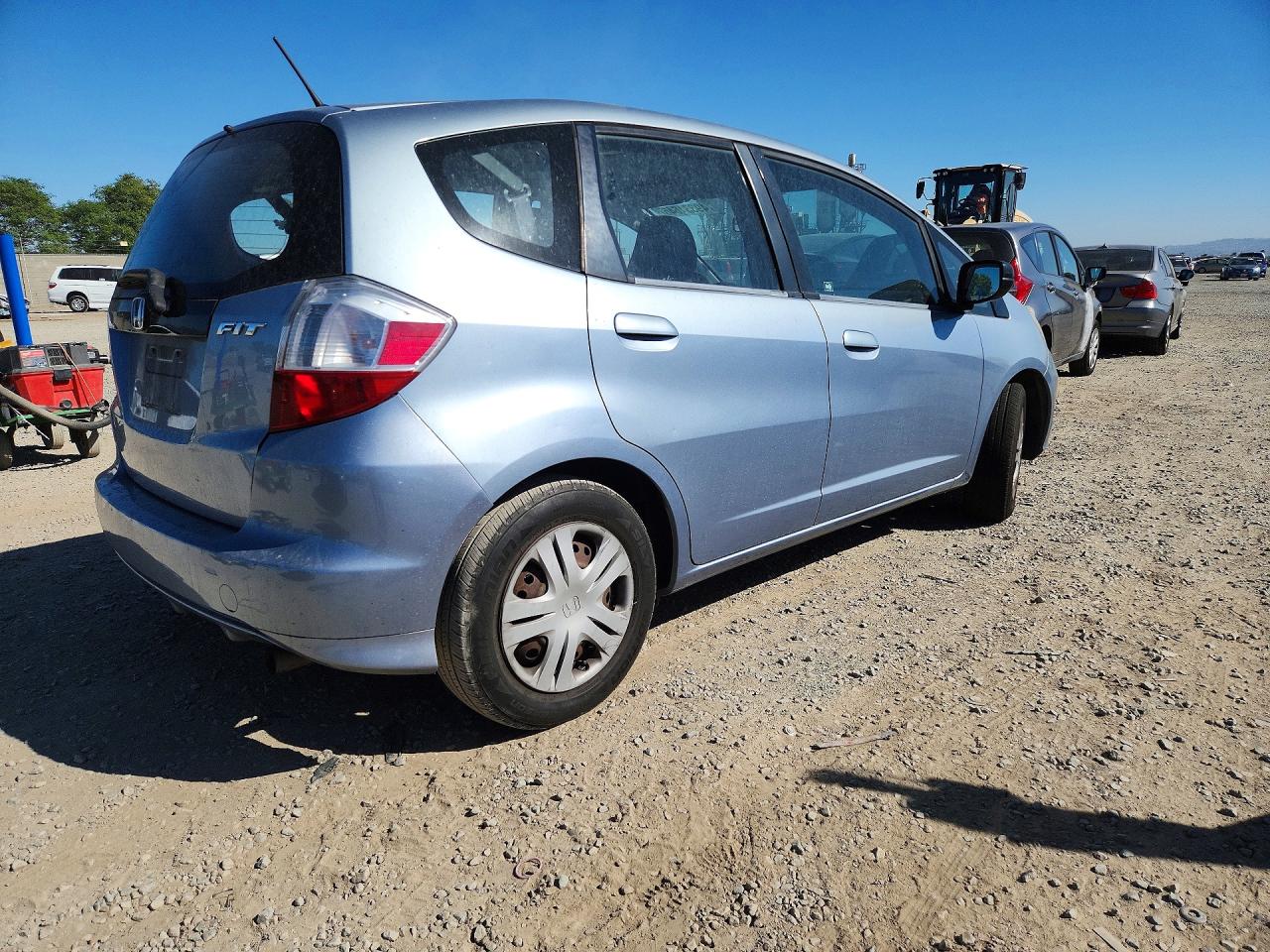 2011 HONDA FIT photo 5