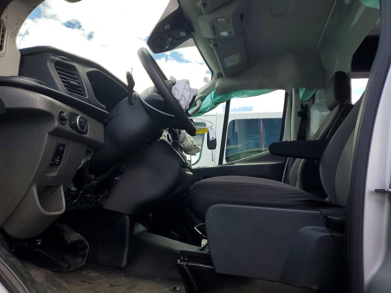 2025 FORD TRANSIT 150 DELIVERY VAN photo 13