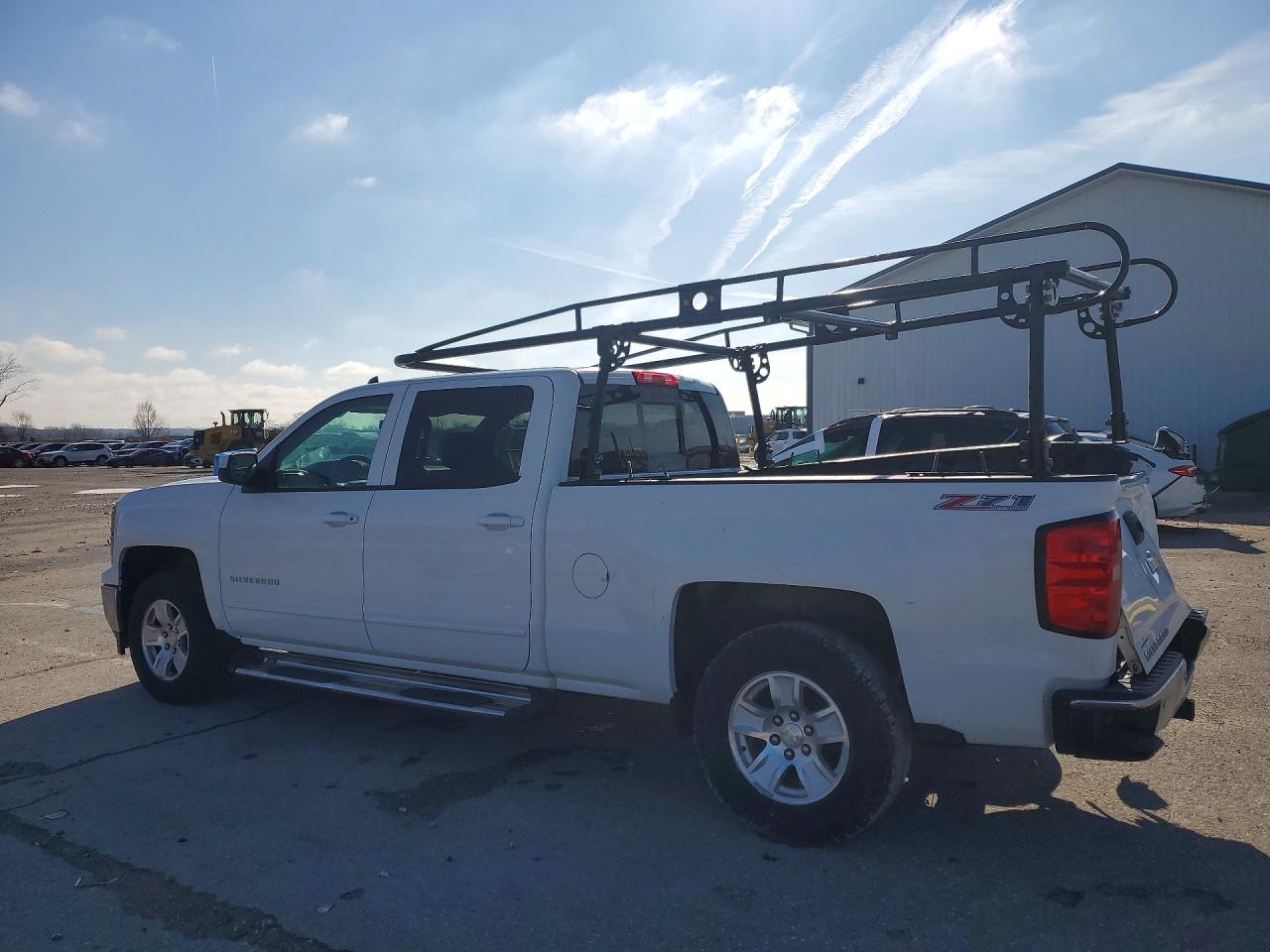2015 CHEVROLET SILVERADO K1500 LT photo 3