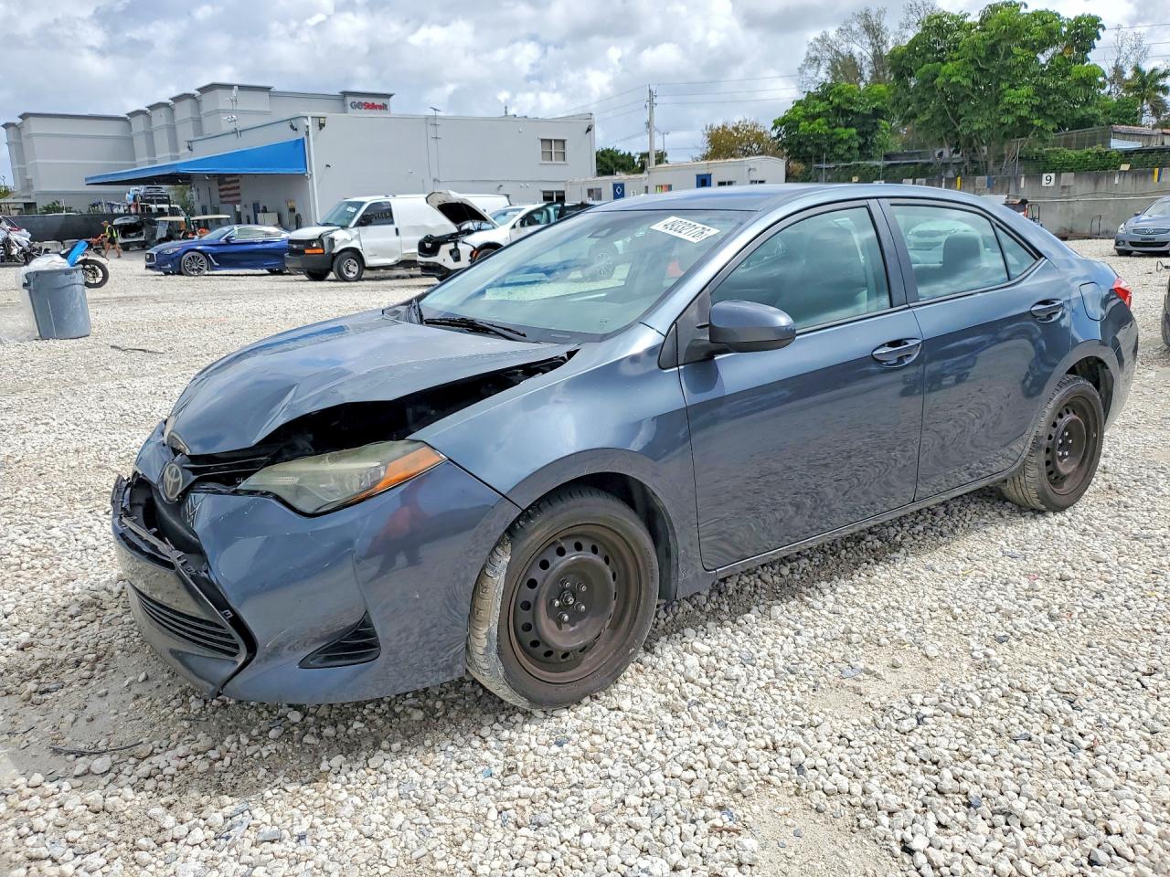 2017 TOYOTA COROLLA