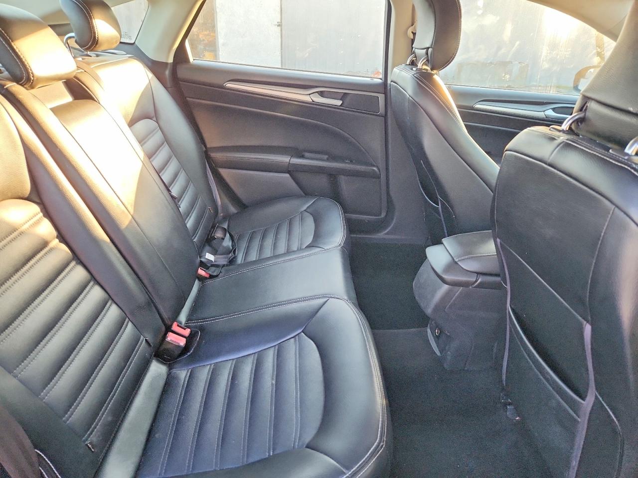 2013 FORD FUSION S photo 19
