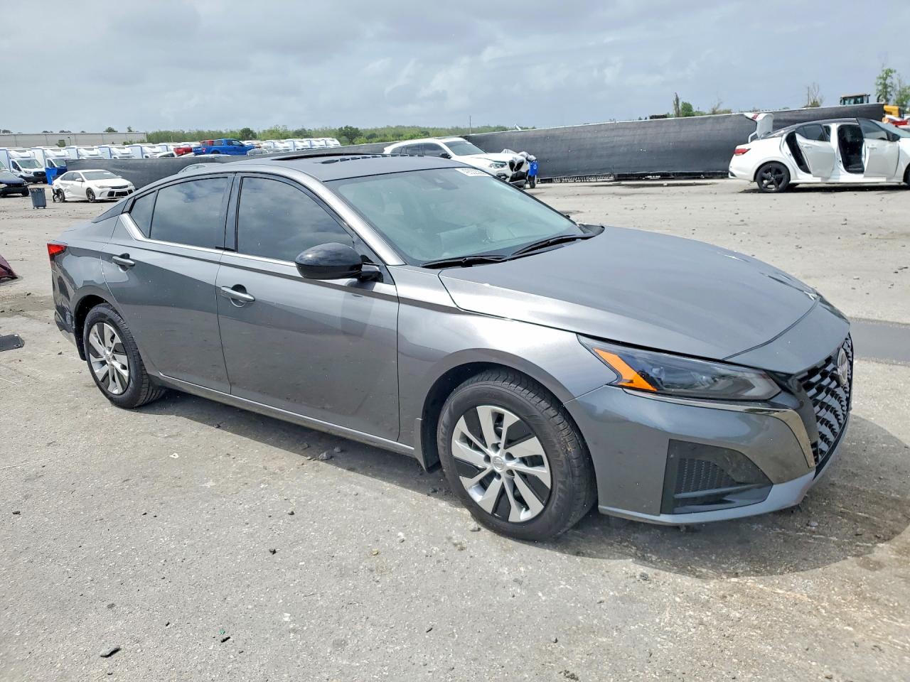 2025 NISSAN ALTIMA SR photo 7