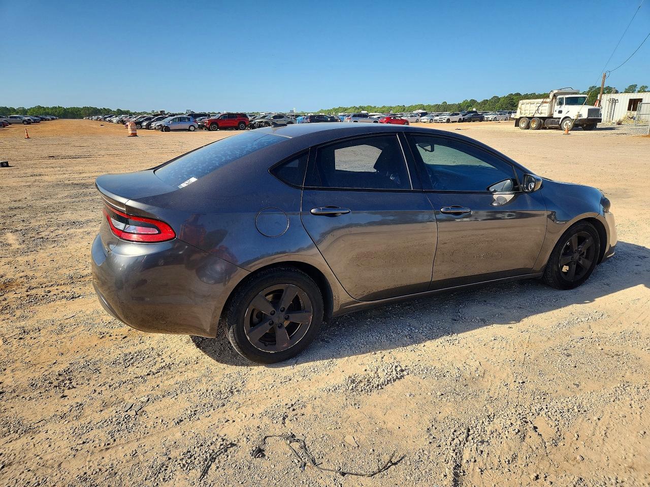 2015 DODGE DART SXT photo 3