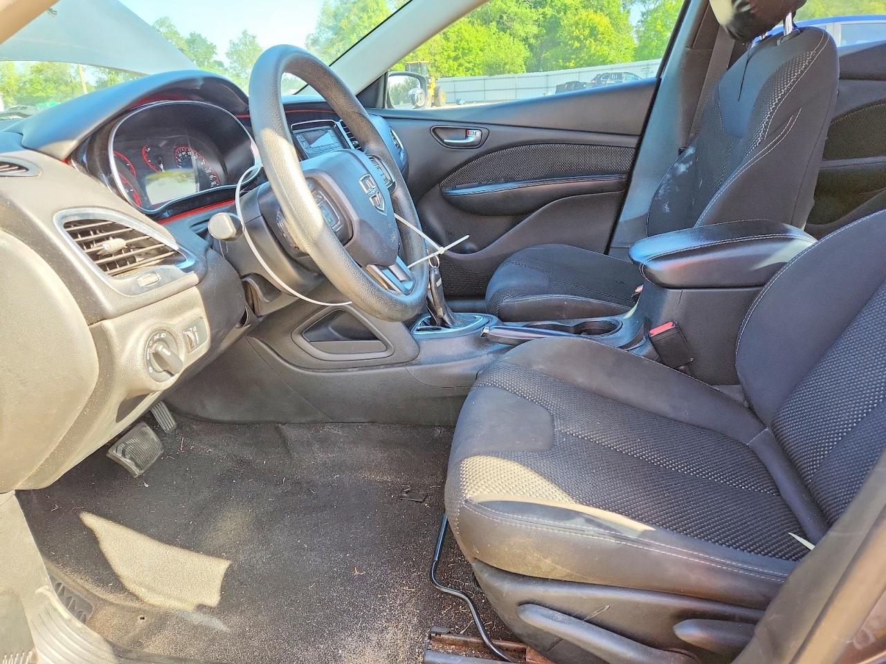 2015 DODGE DART SXT photo 7