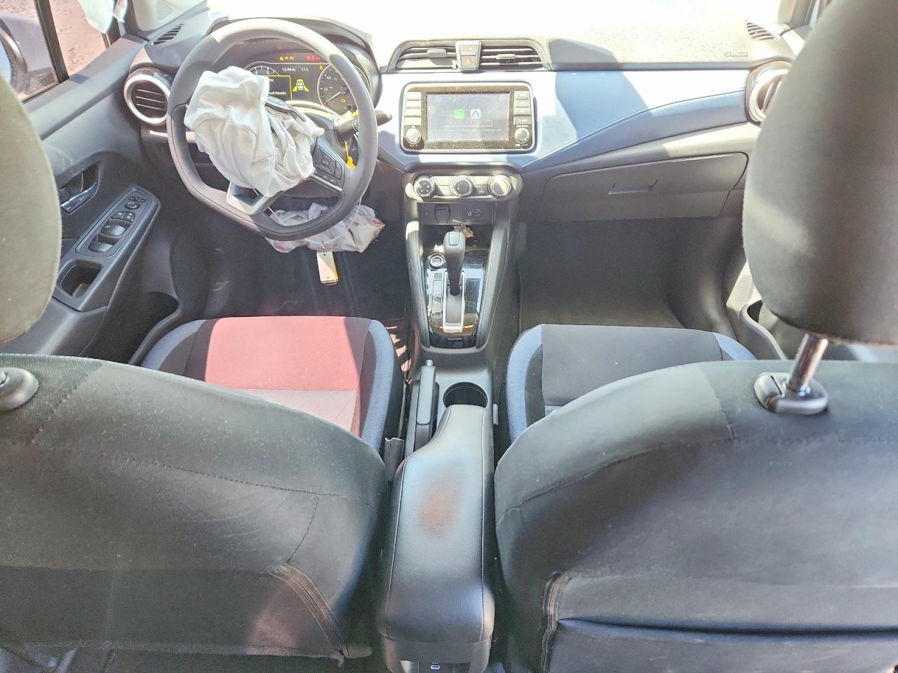 2025 NISSAN VERSA SV photo 8