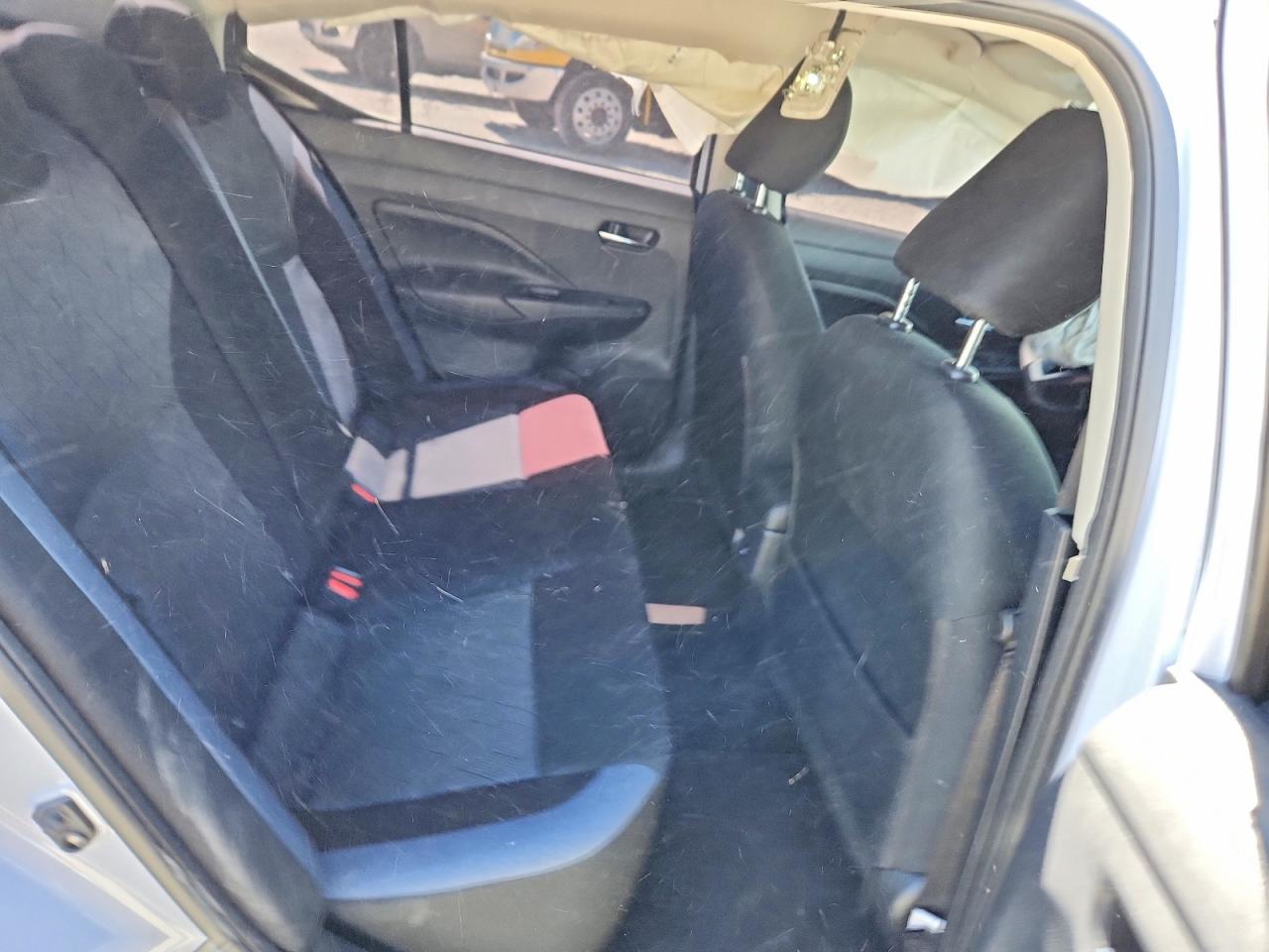 2025 NISSAN VERSA SV photo 10