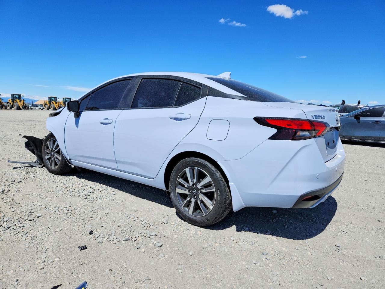 2025 NISSAN VERSA SV photo 2