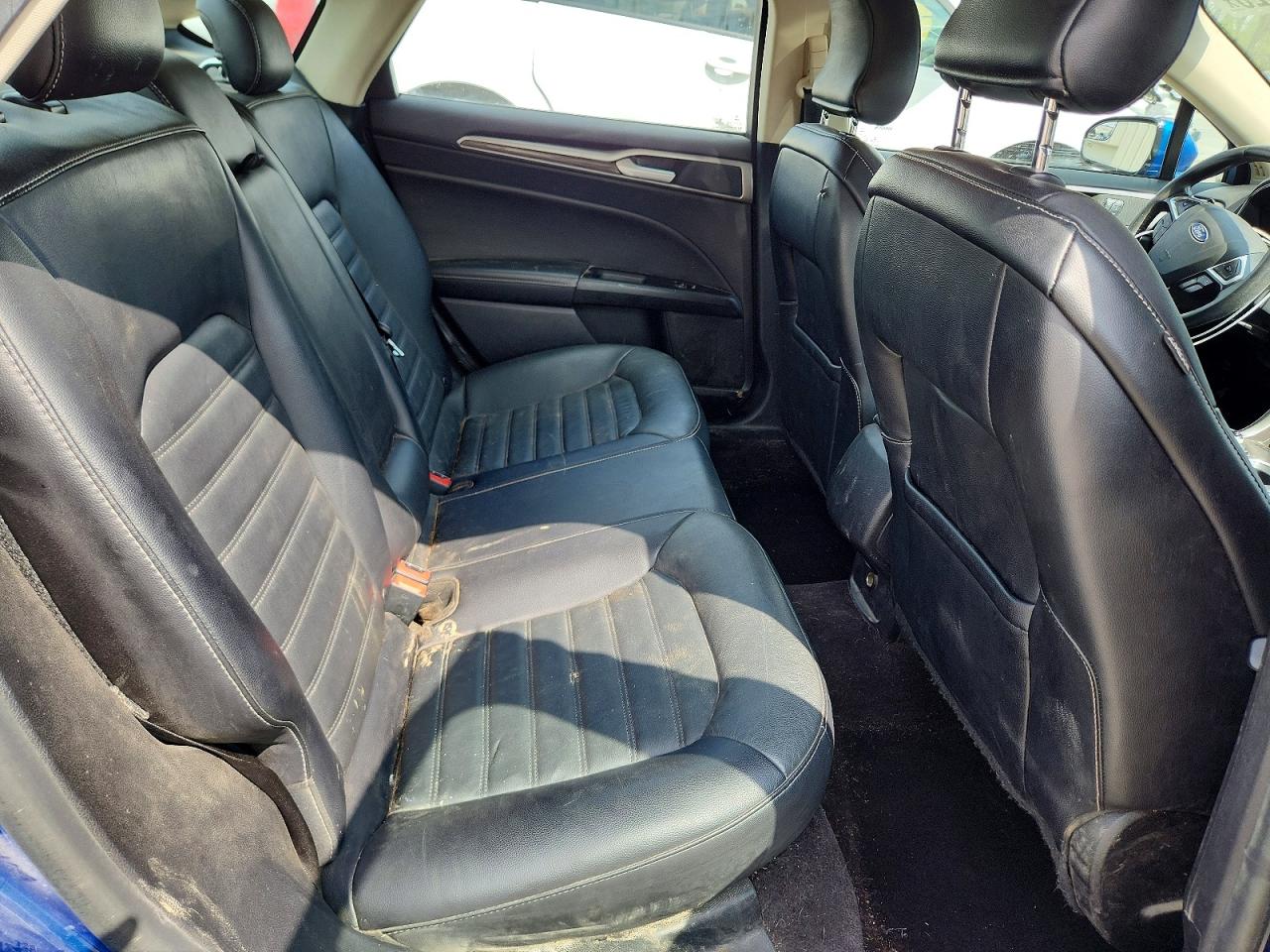 2017 FORD FUSION SE photo 28