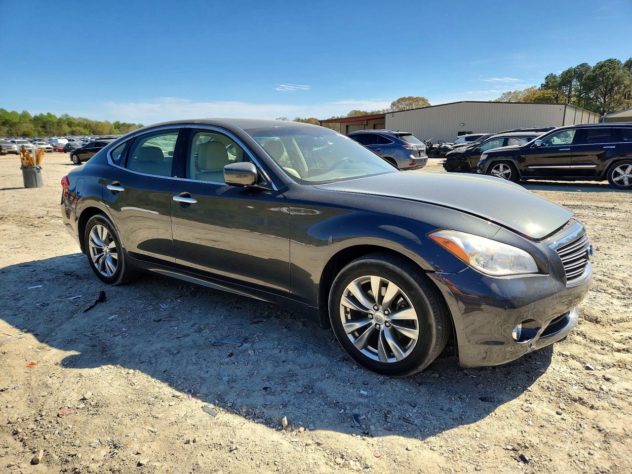 2013 INFINITI M37 X photo 10