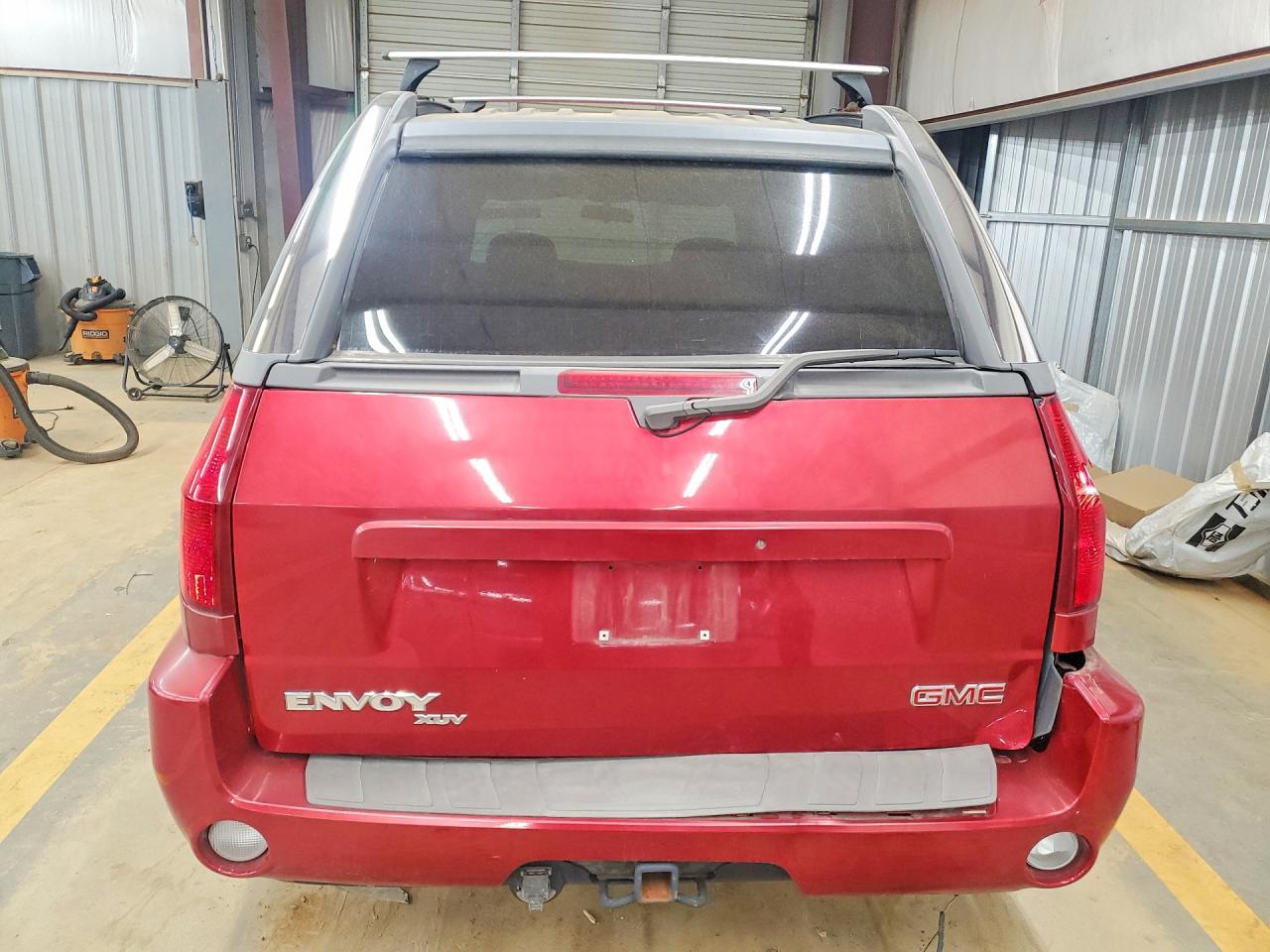 2004 GMC ENVOY XUV photo 11