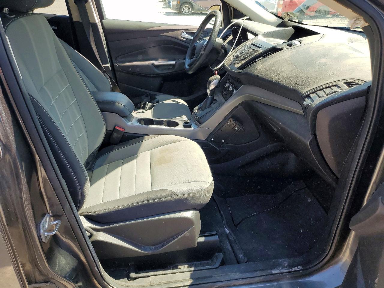 2016 FORD ESCAPE SE photo 19