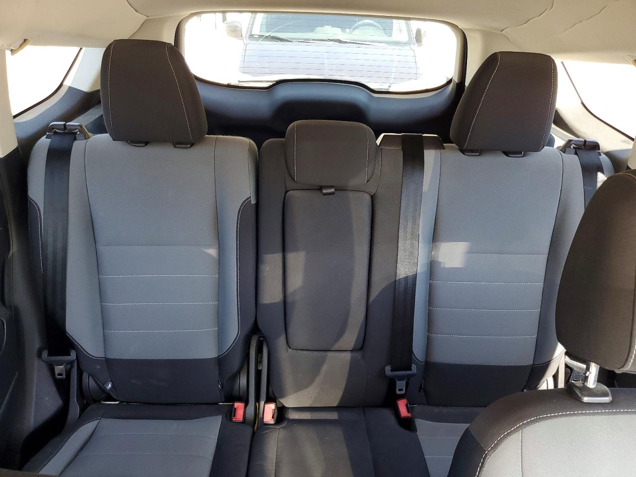 2016 FORD ESCAPE SE photo 28