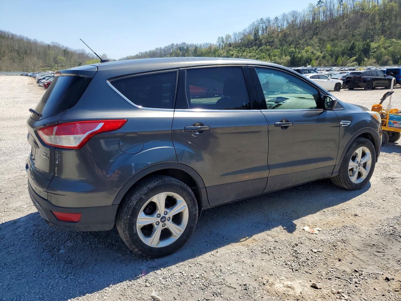 2016 FORD ESCAPE SE photo 7