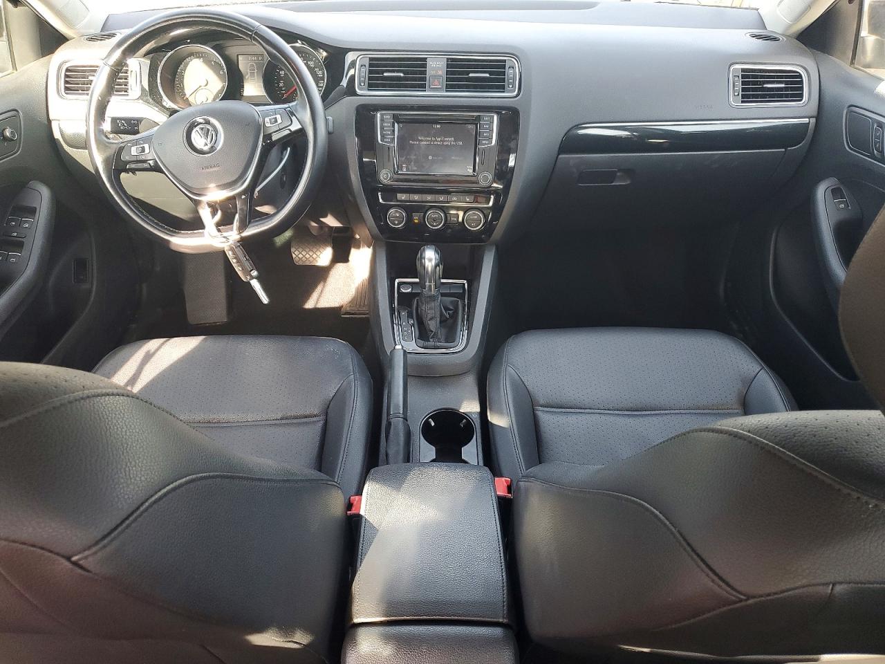 2017 VOLKSWAGEN JETTA SEL photo 22