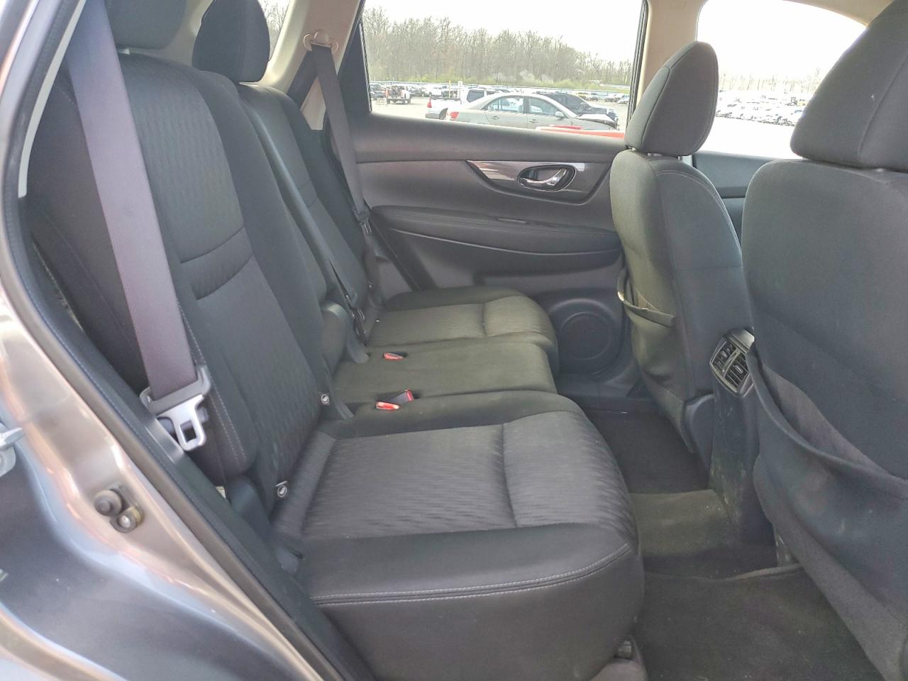 2017 NISSAN ROGUE SV photo 11