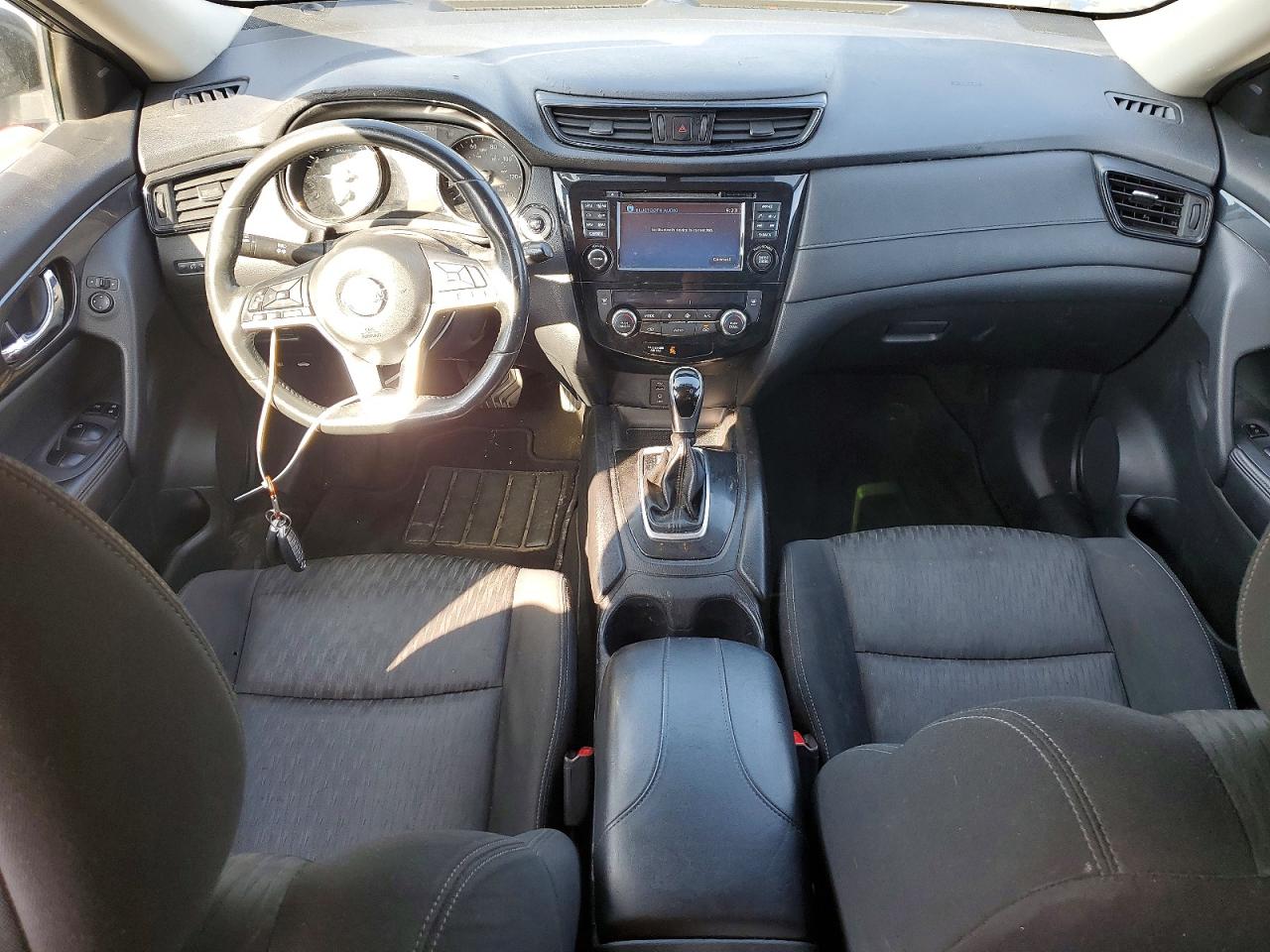 2017 NISSAN ROGUE SV photo 8