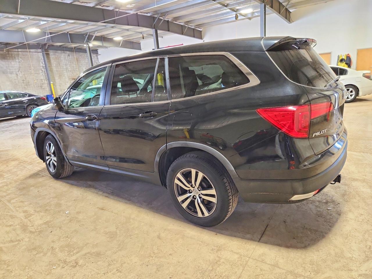 2016 HONDA PILOT EX photo 3