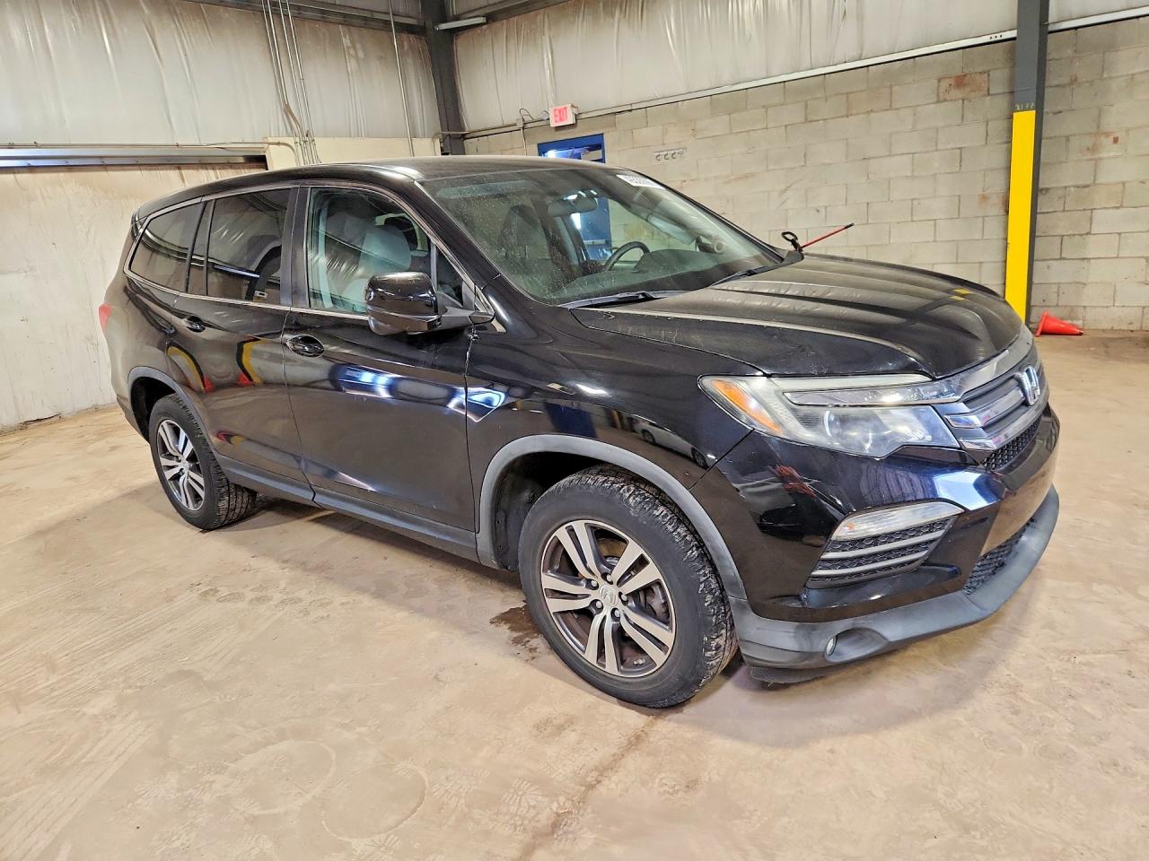 2016 HONDA PILOT EX photo 7