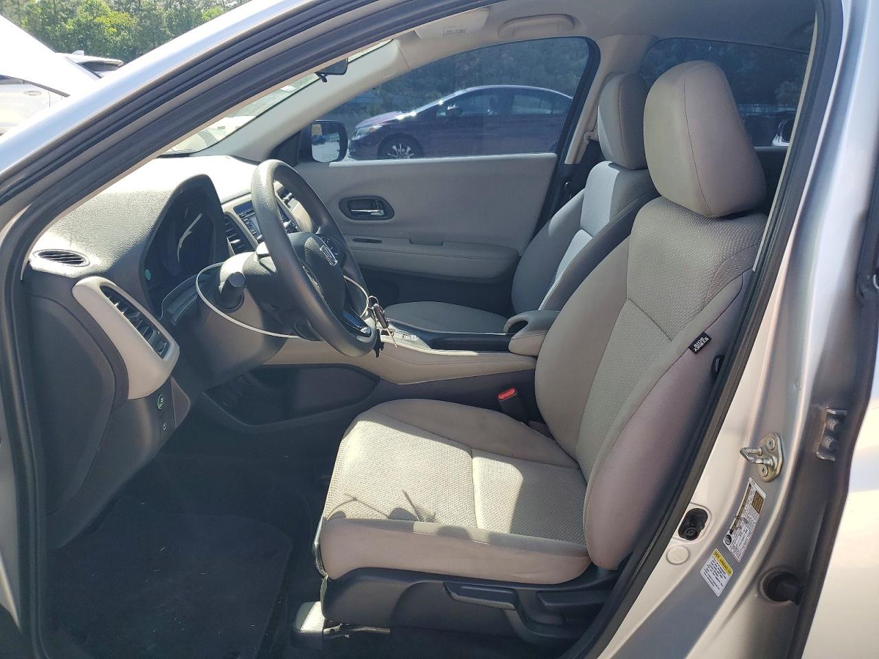 2016 HONDA HR-V LX photo 7