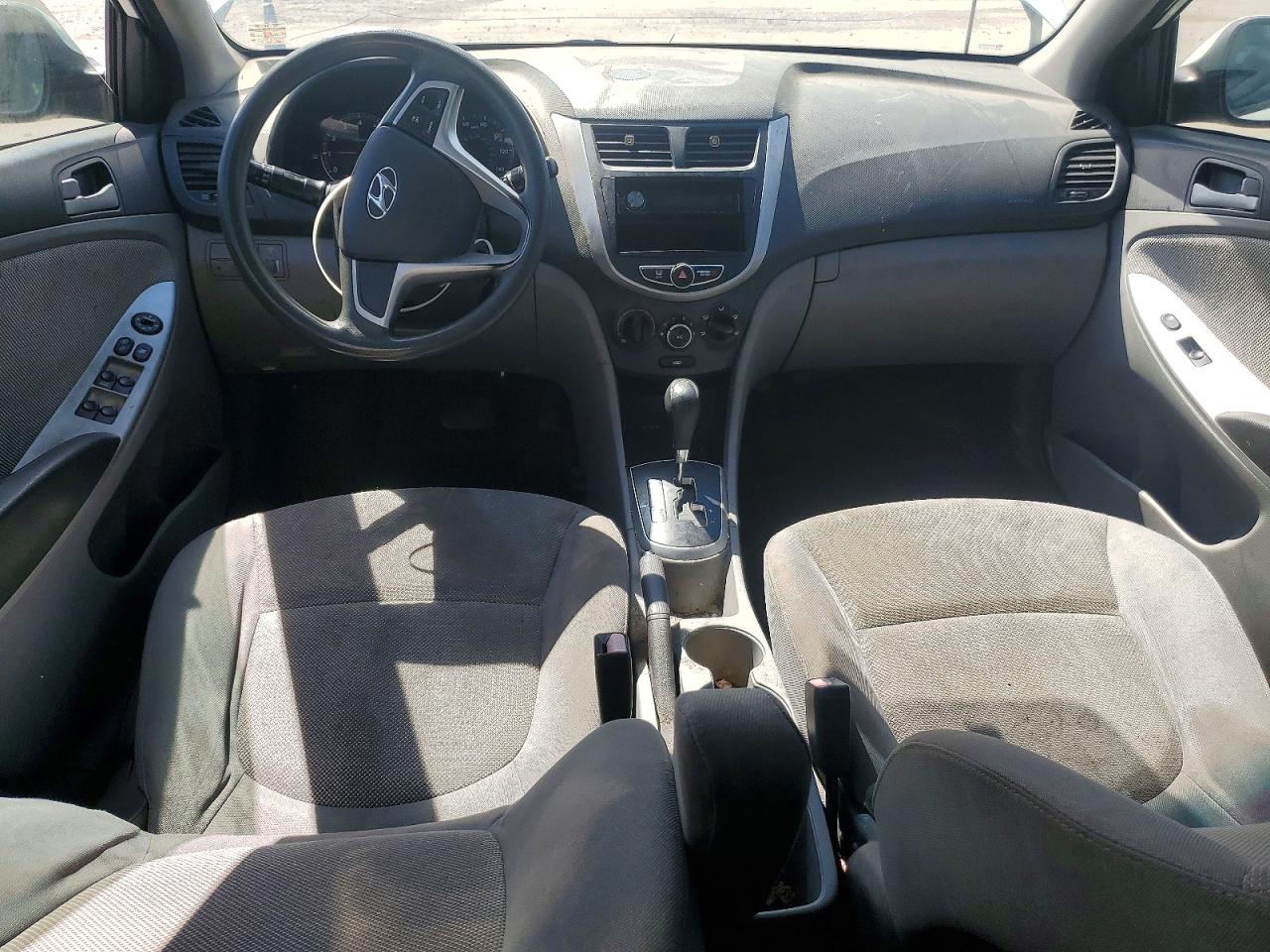 2012 HYUNDAI ACCENT GS photo 8