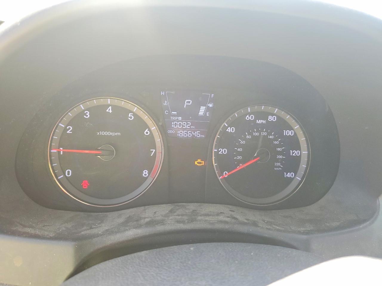 2012 HYUNDAI ACCENT GS photo 9