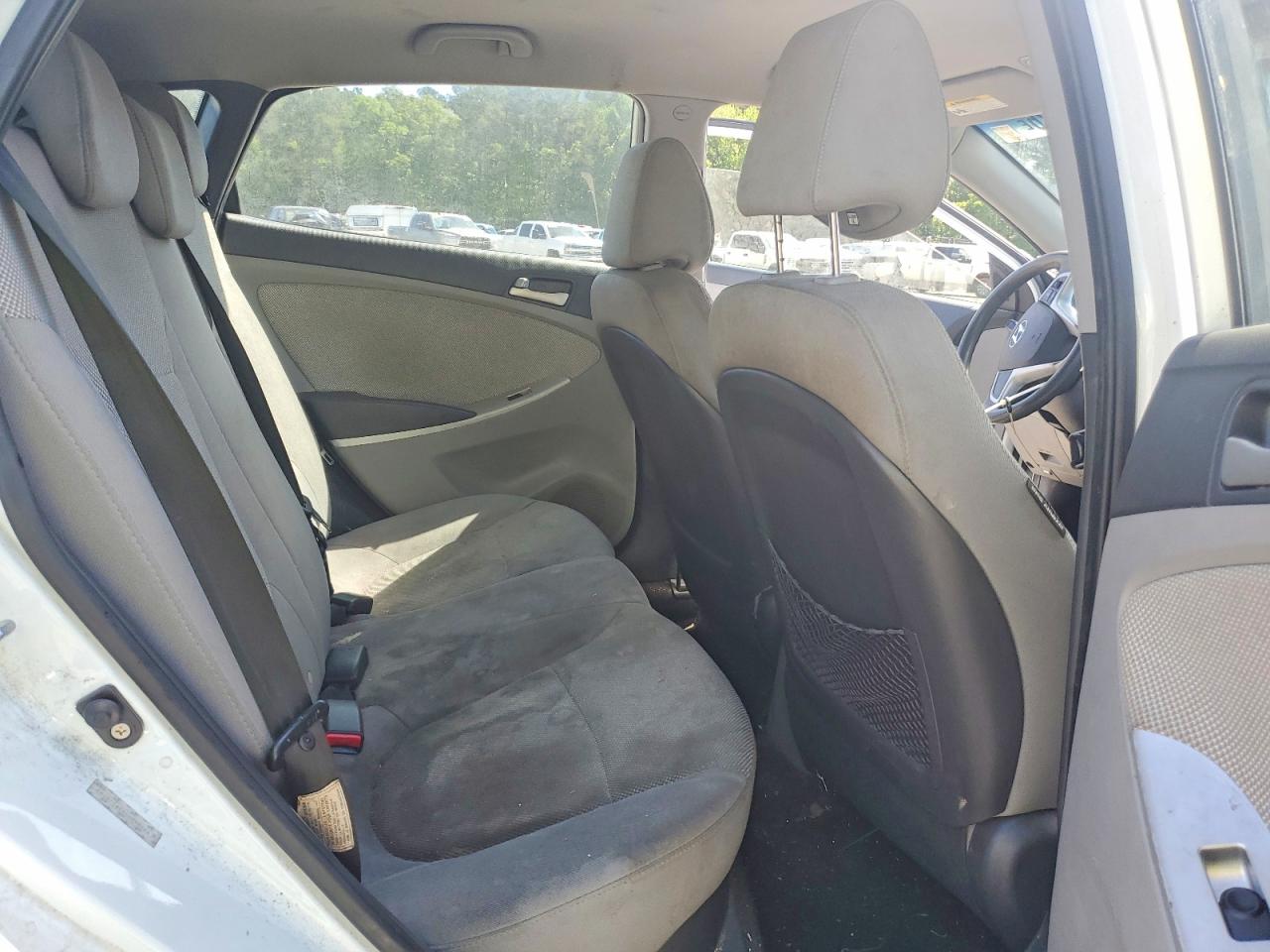 2012 HYUNDAI ACCENT GS photo 10