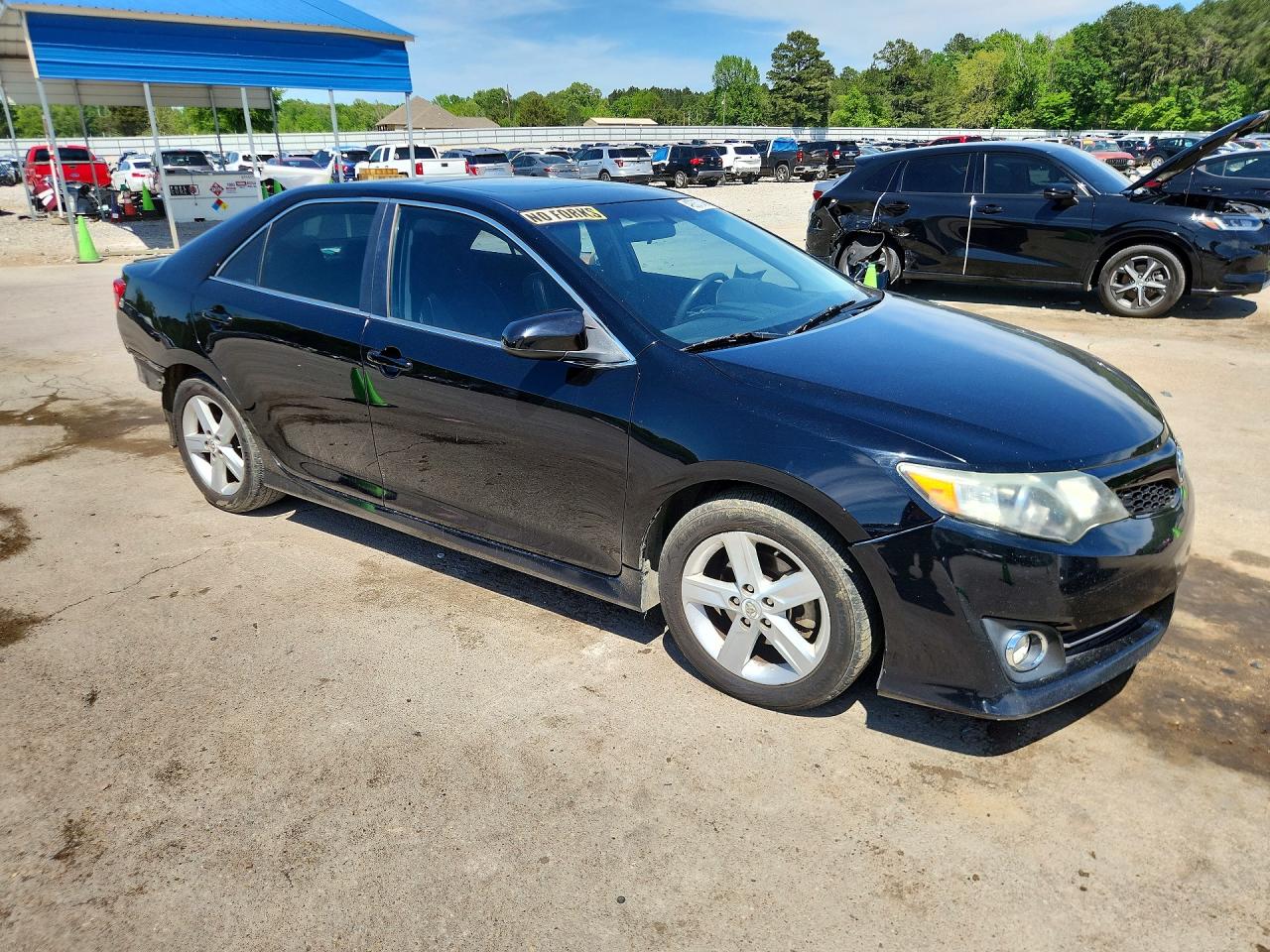 2012 TOYOTA CAMRY SE photo 7