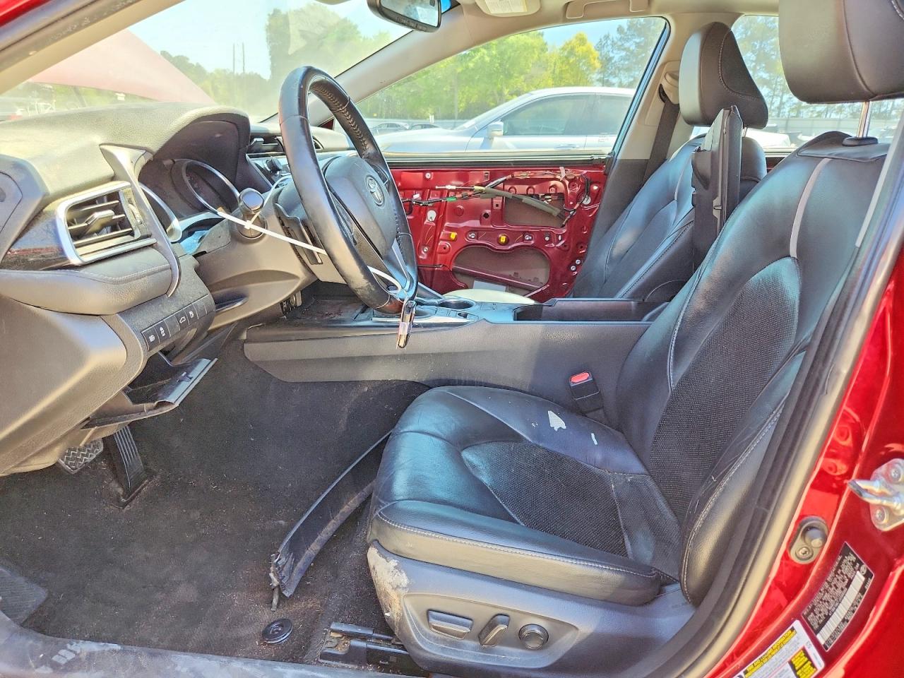 2018 TOYOTA CAMRY XSE photo 13