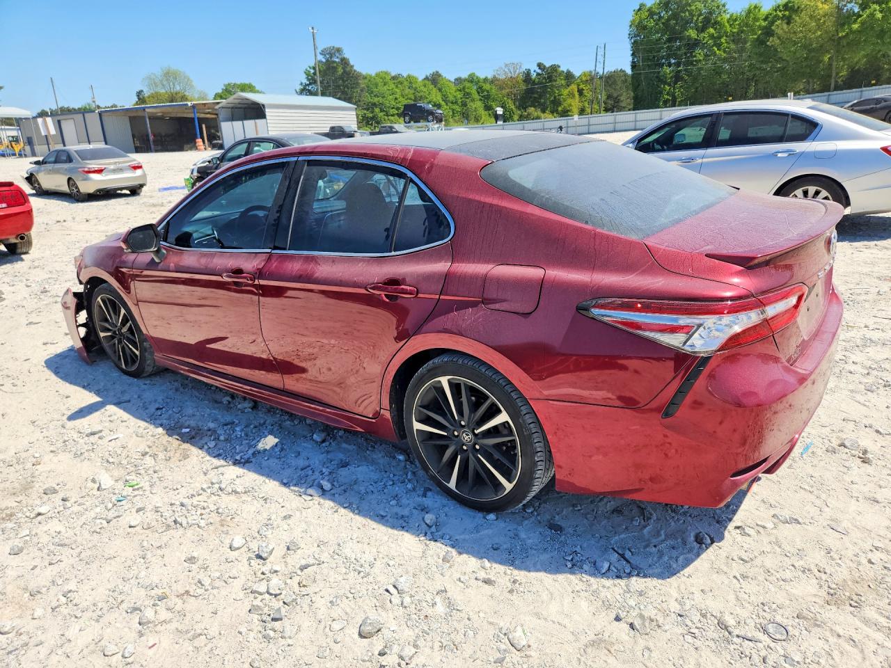 2018 TOYOTA CAMRY XSE photo 3