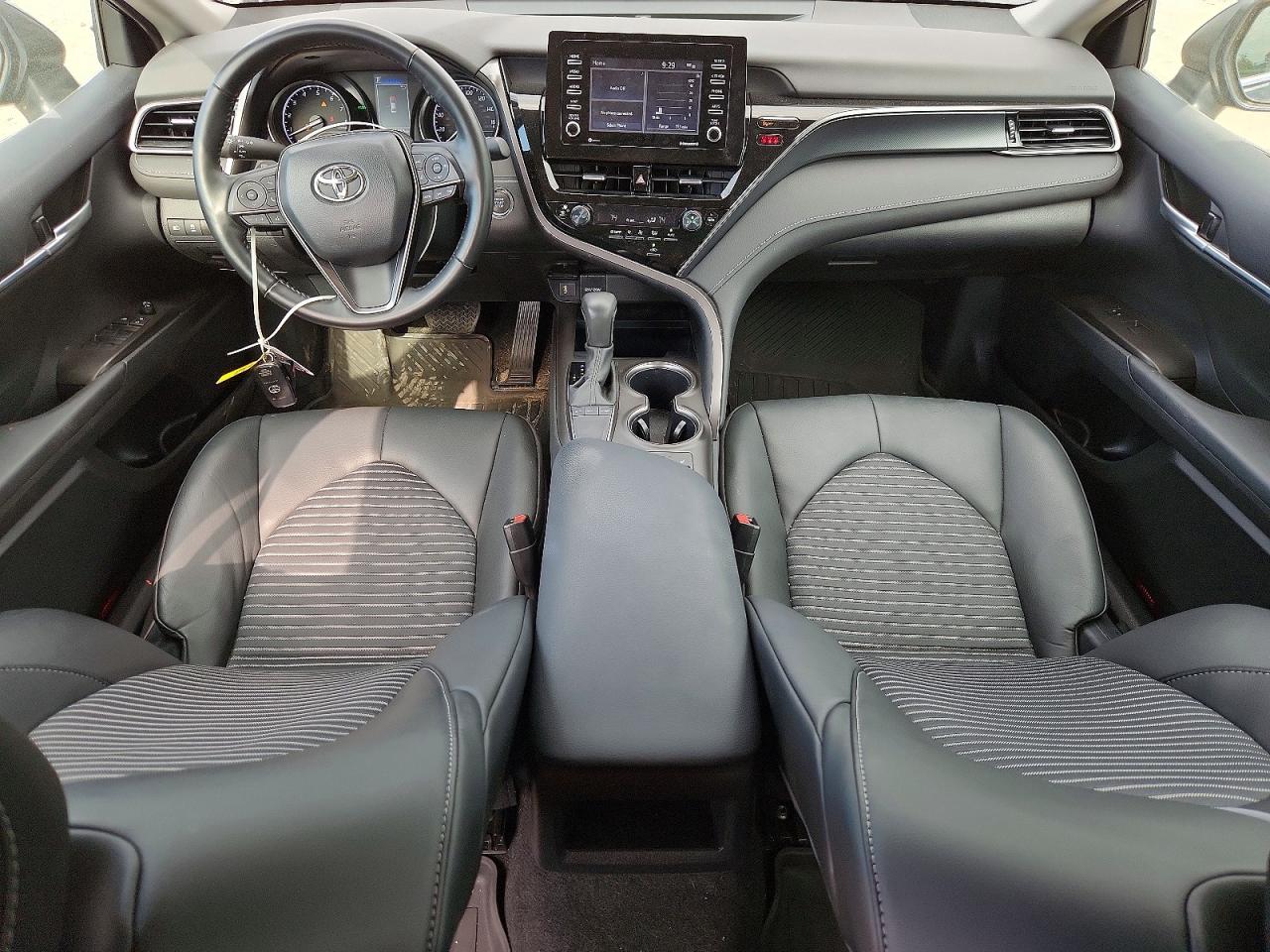 2024 TOYOTA CAMRY SE photo 15