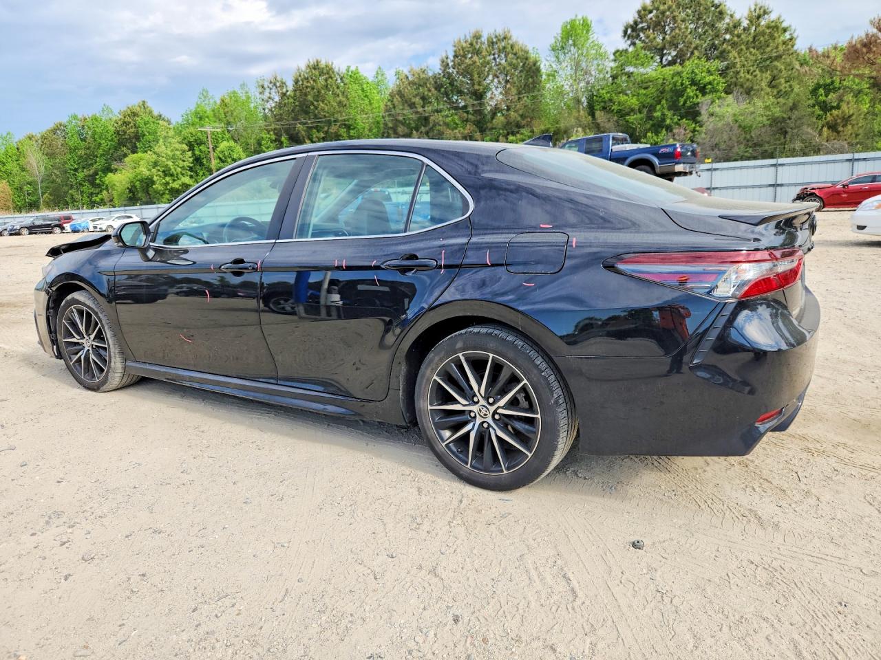 2024 TOYOTA CAMRY SE photo 3
