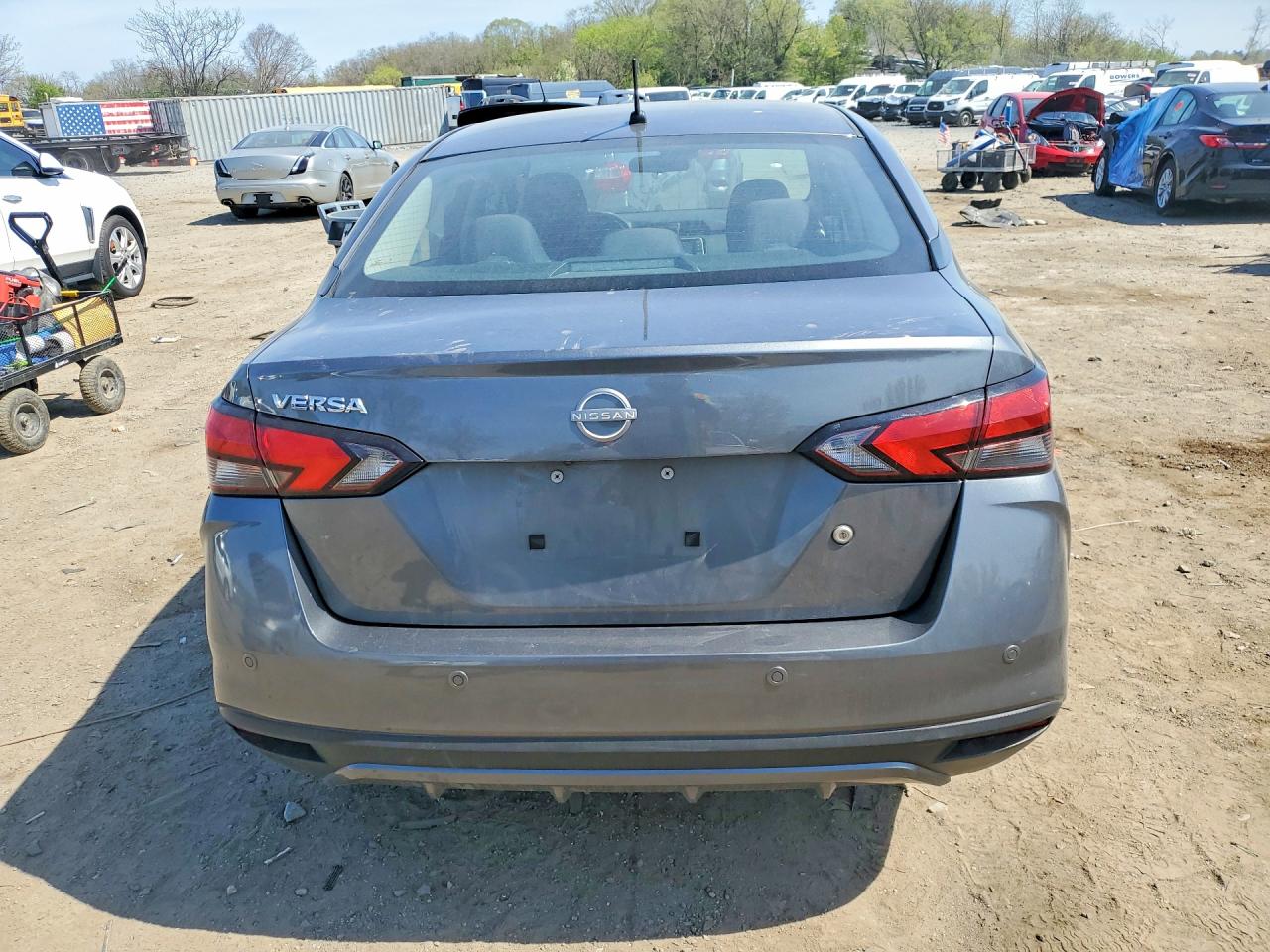 2024 NISSAN VERSA S photo 6