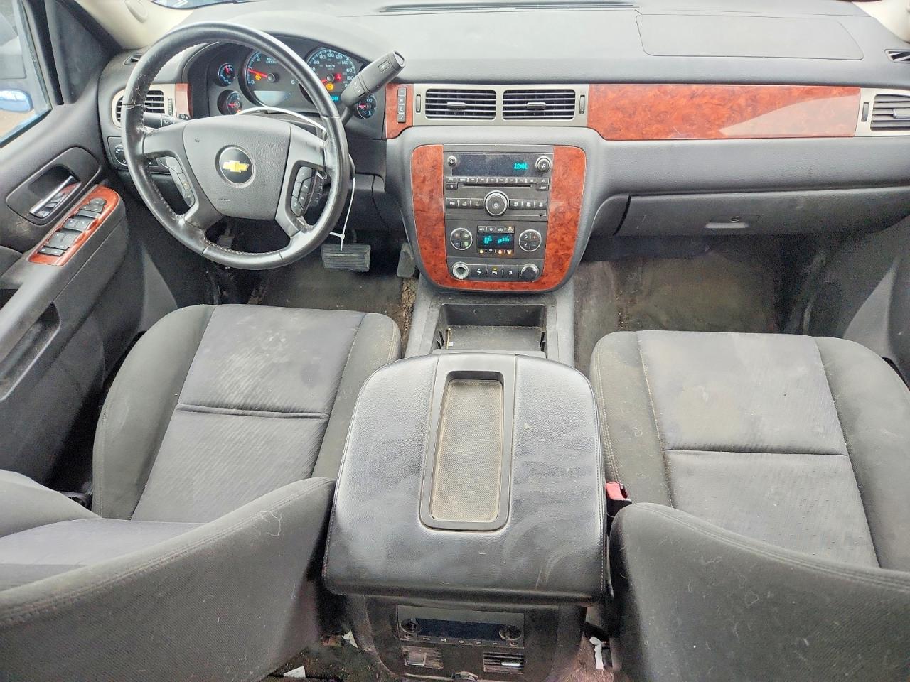 2010 CHEVROLET AVALANCHE LT photo 8