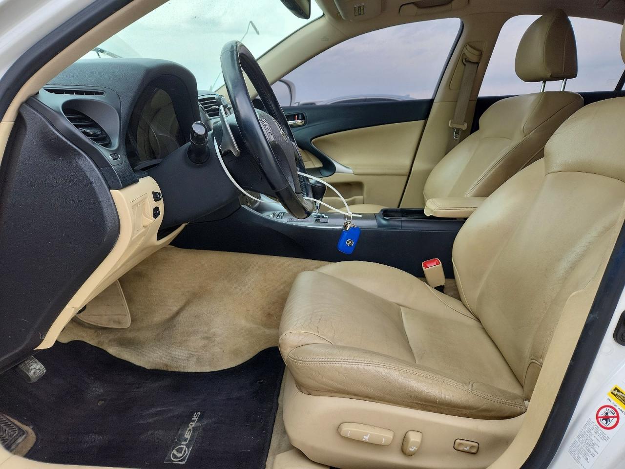 2008 LEXUS IS 250 photo 19