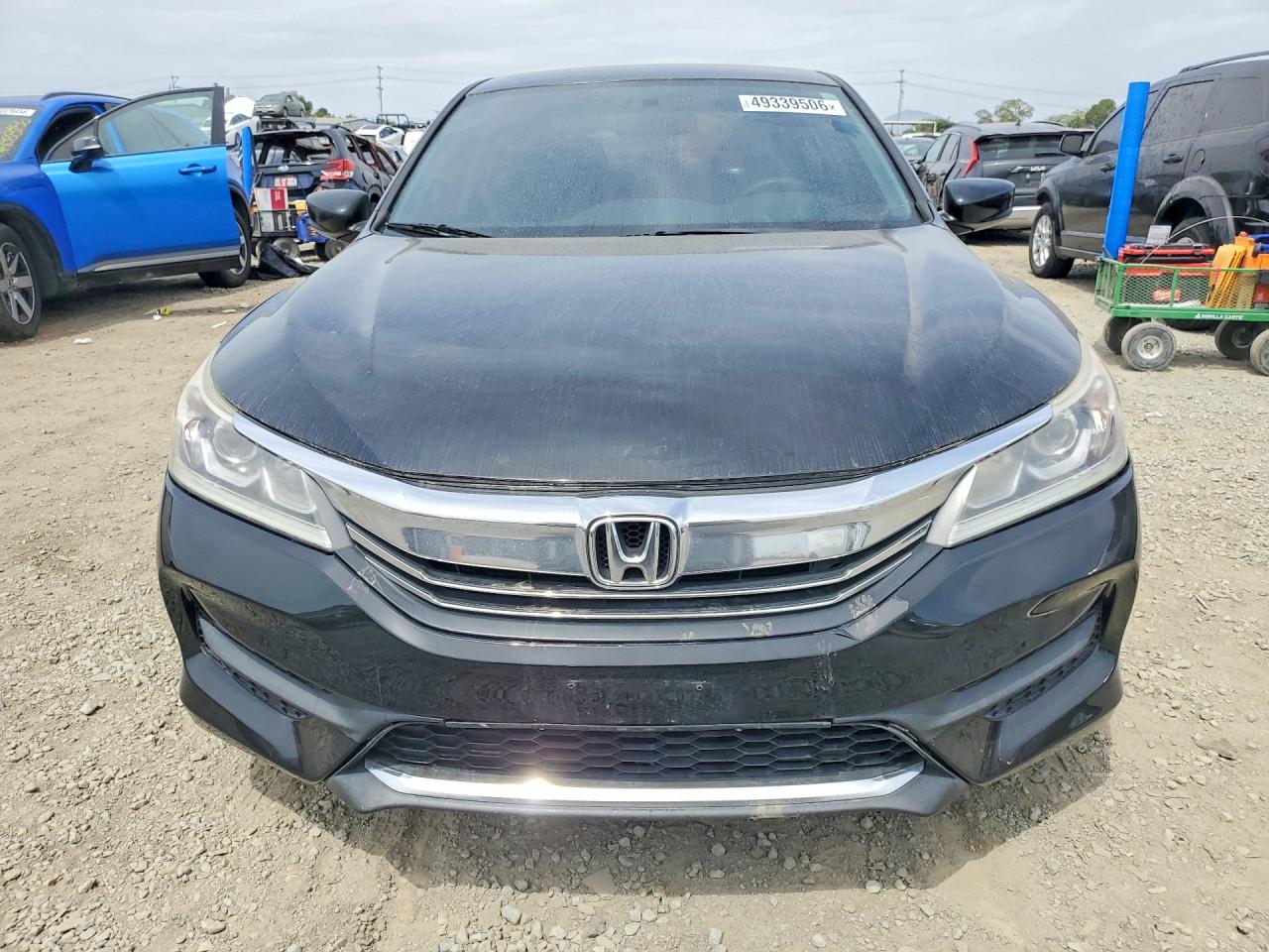 2017 HONDA ACCORD LX photo 9